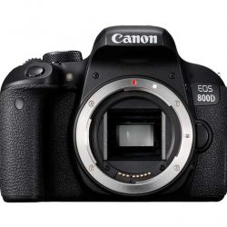 CANON EOS 800D