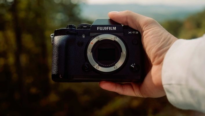 Fujifilm X-T3 trang bị cảm biến CMOS 26,1MP với định dạng APS-C