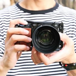 SmallRig Cage Tay cầm gỗ cho Sony A6500 – 2097