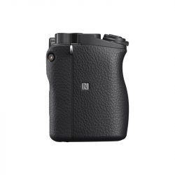 Sony Alpha A6400 + 16-50mm II