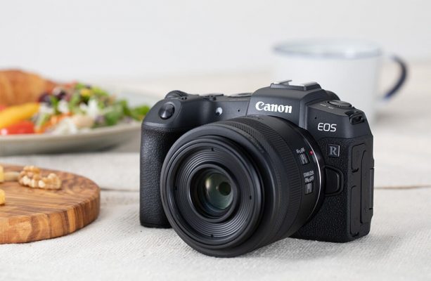 Canon EOS RP sử dụng cảm biến full-frame có độ phân giải 26,2MP