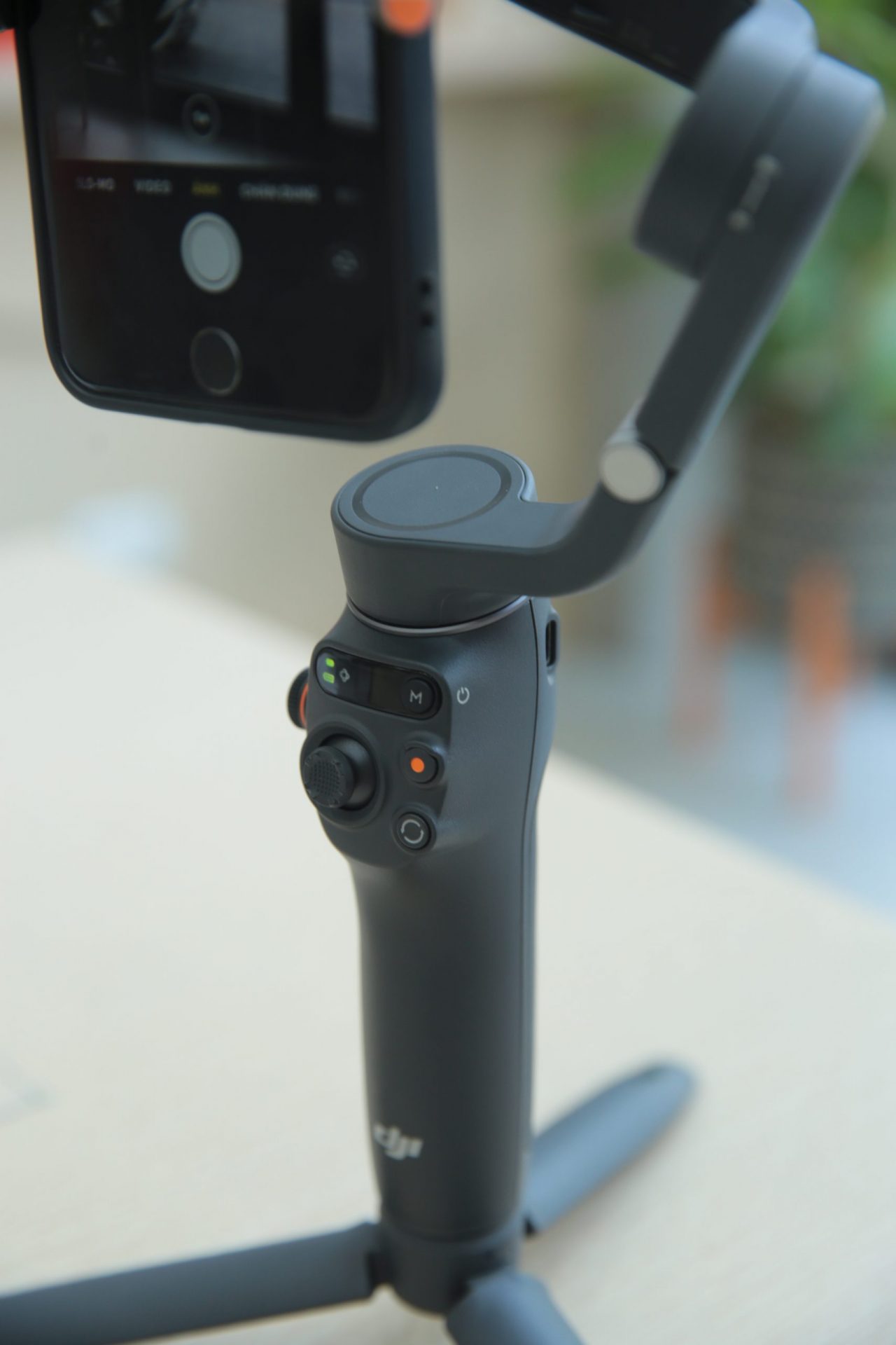 DJI Osmo Mobile 6 (Black) Chính Hãng, Mua Ngay Giá Tốt Tại TokyoCamera