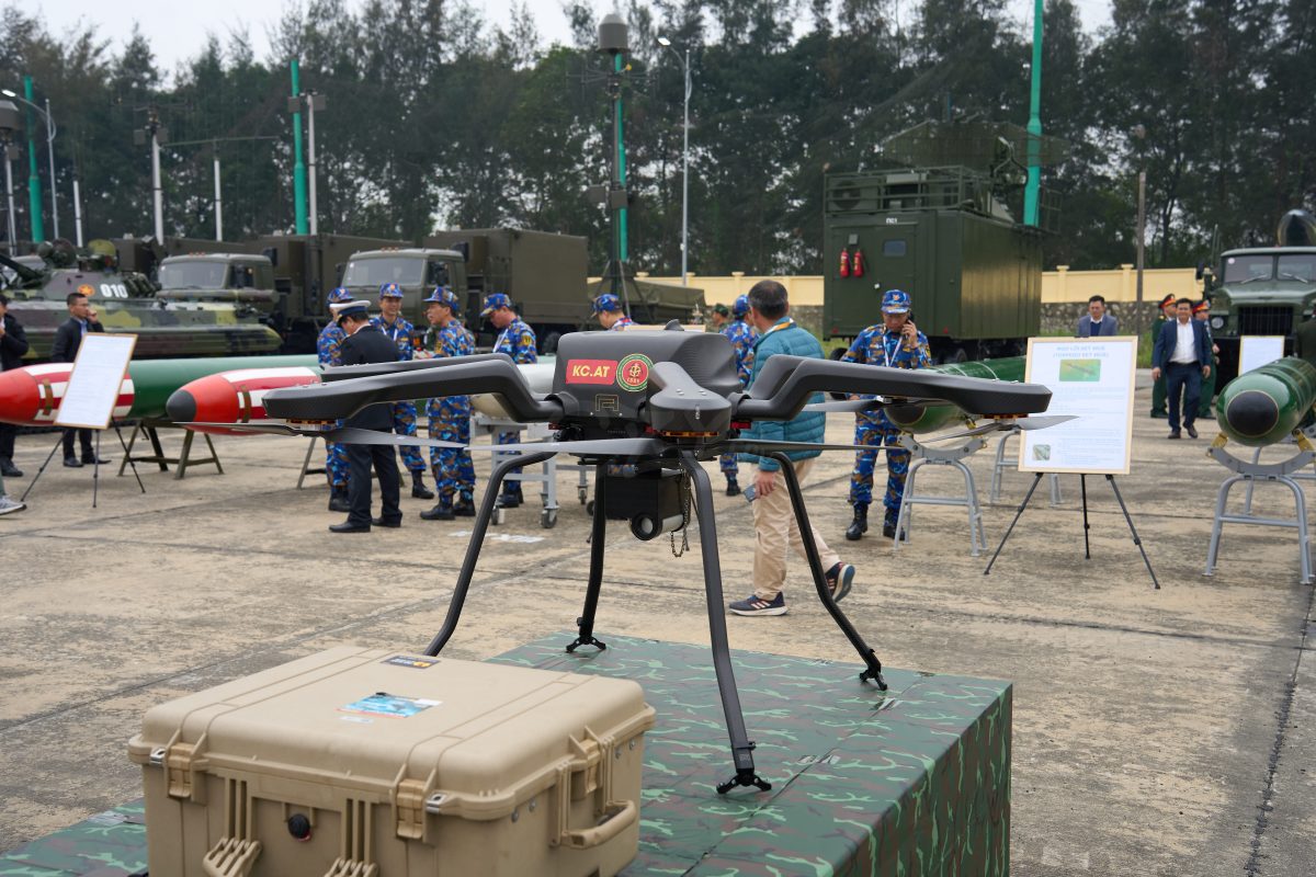 Hình ảnh drone phục vụ công tác binh chủng hóa học - Ảnh: Cây FPV