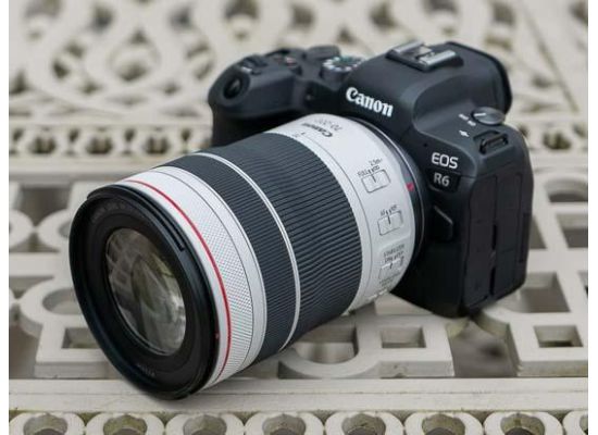 ống kính máy ảnh đắt giá Canon
