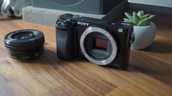 máy ảnh fujifilm a5 với sony a6000