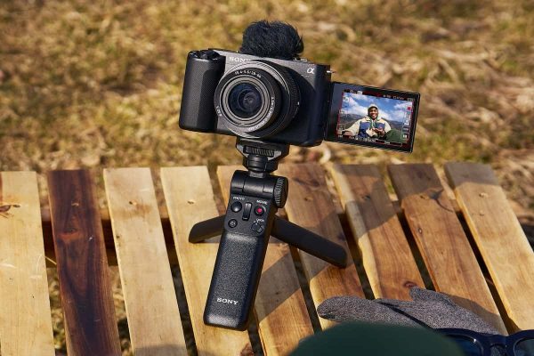 Sony Bổ Sung Tính Năng Quay Video 4K/120fps Cho Sony ZV-E1