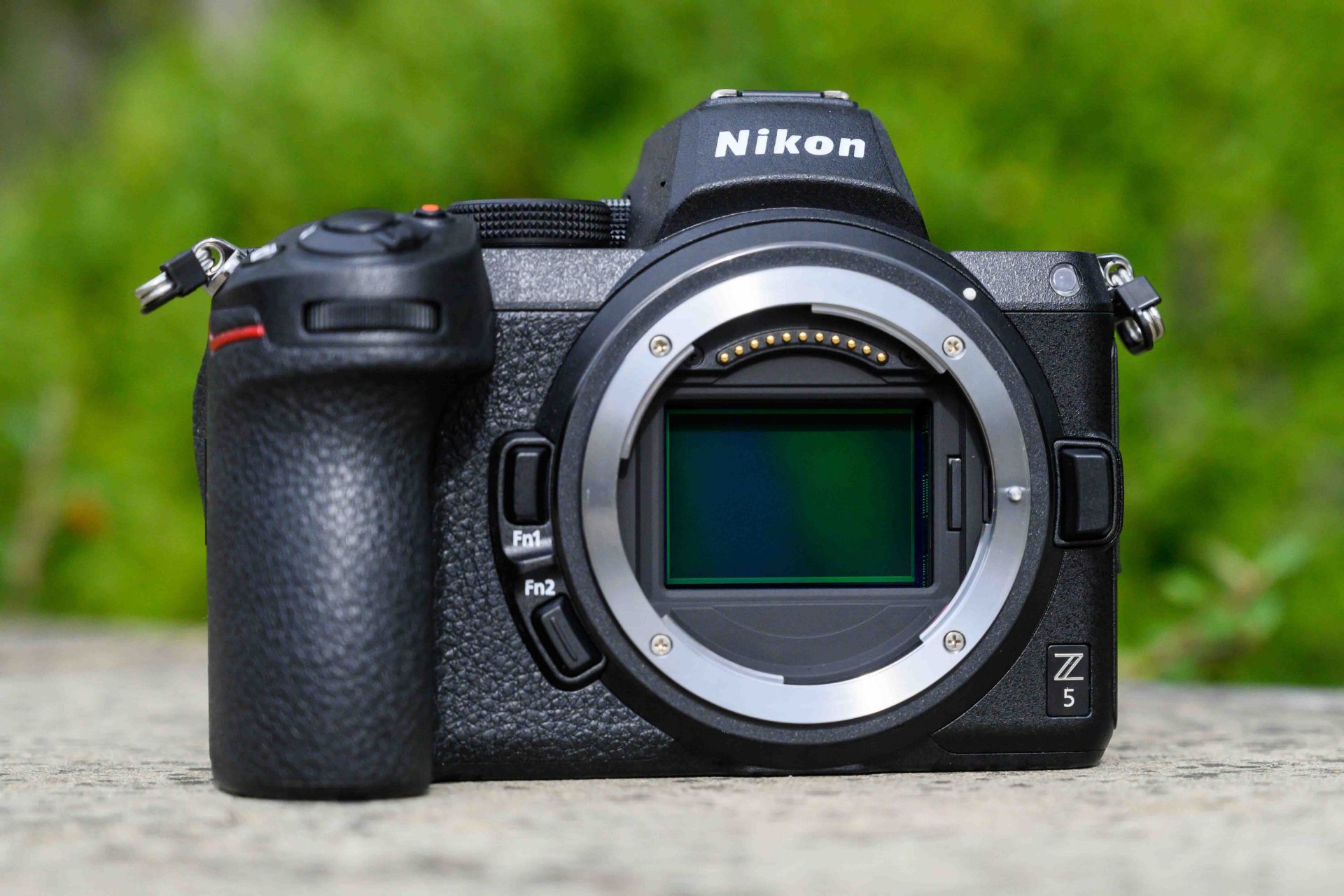 Nikon Z5 Chính Hãng, Mua Ngay Giá Tốt Tại Tokyo Camera