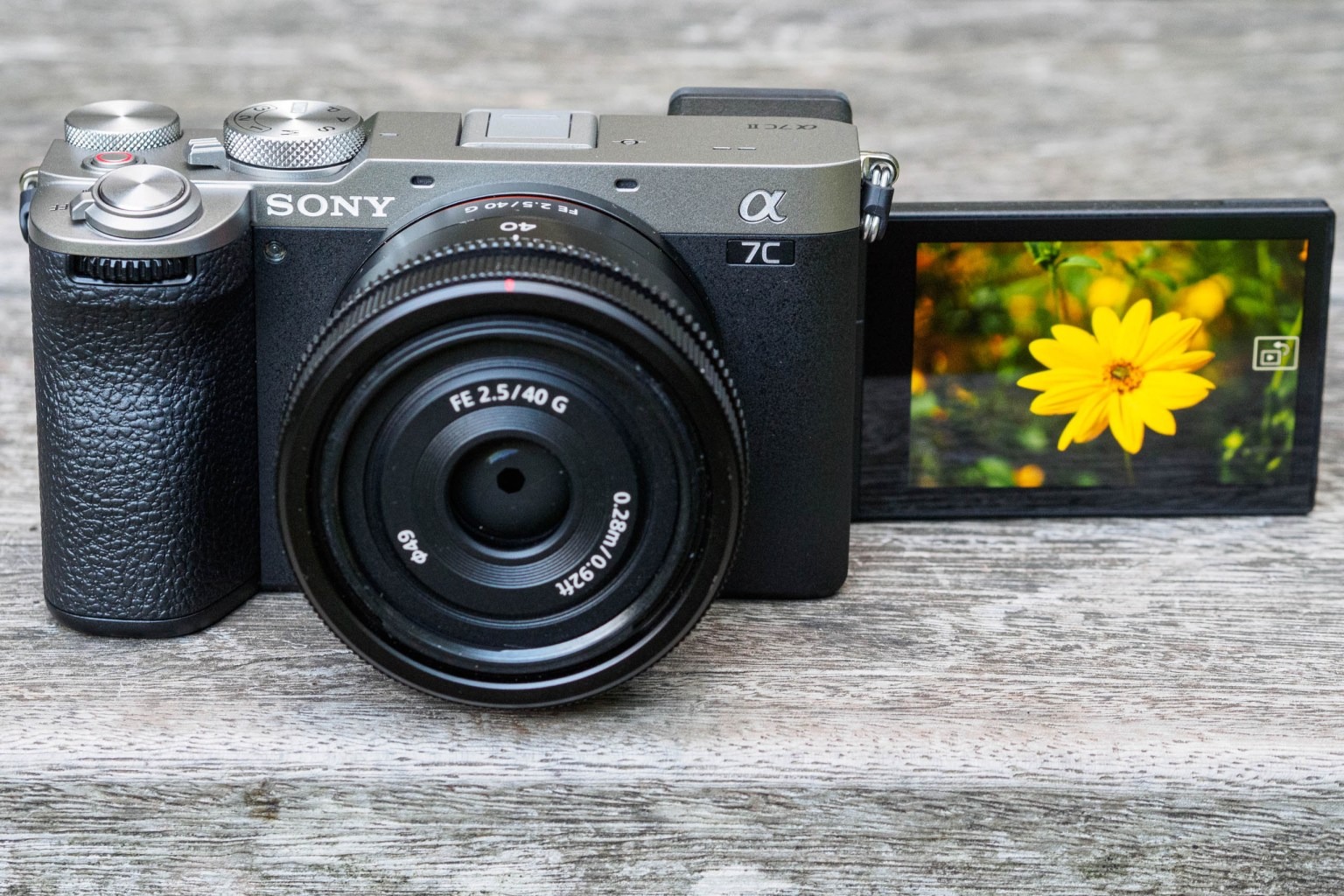 Review Sony A7C II - Sự Thay Thế Hoàn Hảo Cho Sony A7C