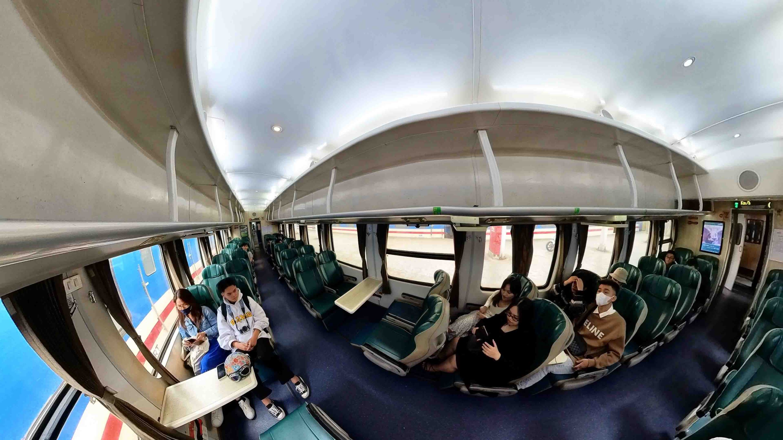 Hình ảnh trên chuyến tàu di sản chụp bằng Insta360 One RS 1 inch