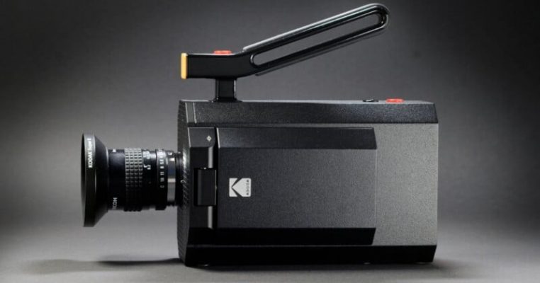Chiếc máy ảnh film Kodak's New Super 8 sẽ có cả khe cắm thẻ SD để quay video