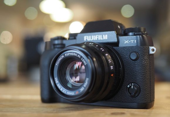 FUJIFILM XF 35mm f/2 R WR