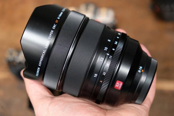 FUJIFILM XF 8-16mm f/2.8 là ống kính sở hữu khả năng thu phóng rộng ấn tượng