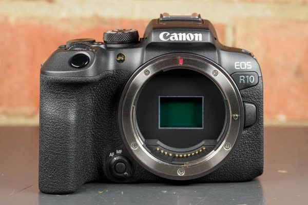 Review chất lượng hình ảnh tĩnh trên Canon EOS R10