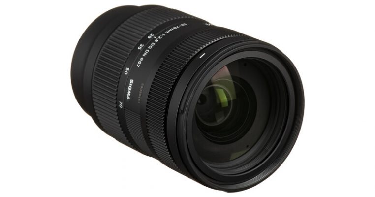 Sigma 28-70mm f/2.8 (Sony E)