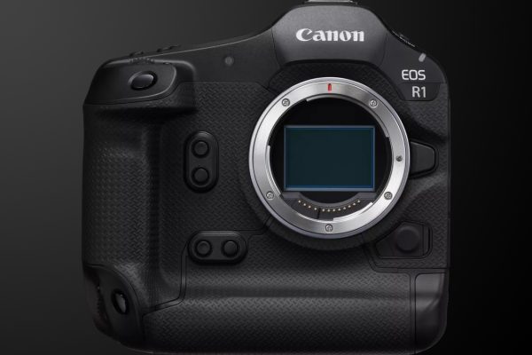 Canon EOS R1 và các đối thủ