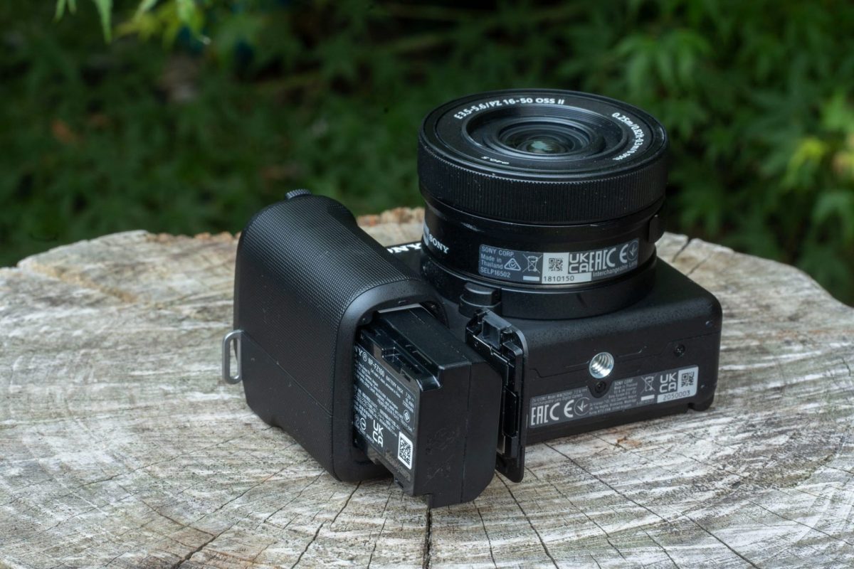 Review Sony ZVE10 Mark II Nhỏ Gọn Nhưng Đầy Mạnh Mẽ