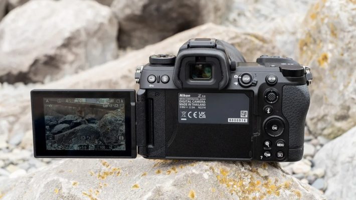 Đánh giá màn hình và kính ngắm trên Nikon Z6 IIIe