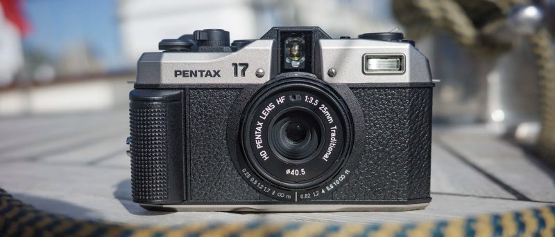 Review Pentax 17