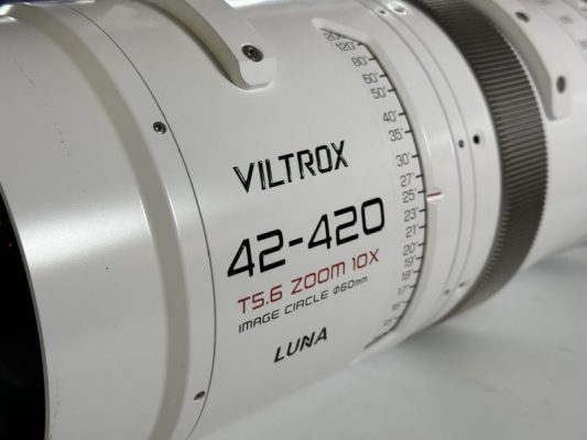 Viltrox 42-420mm T5.6