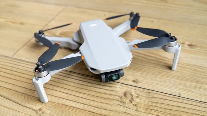 DJI Mini 4K với Neo