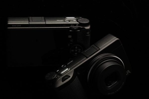 review Ricoh GR IIIx HDF