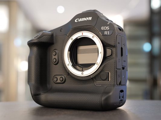 câu hỏi về Canon EOS R1