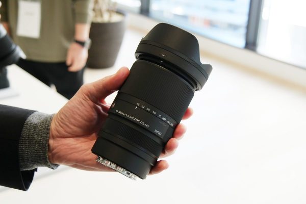 Sigma 16-300mm f/3.5-6.7 DC OS