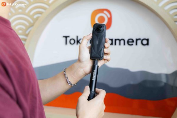 Tệp 8K trên Insta360 X5 Essentials Bundle nhỏ hơn X4