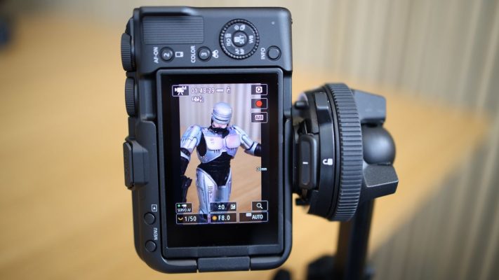 canon eos r50 v và r50