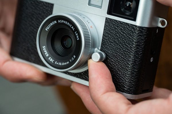 Fujifilm X half