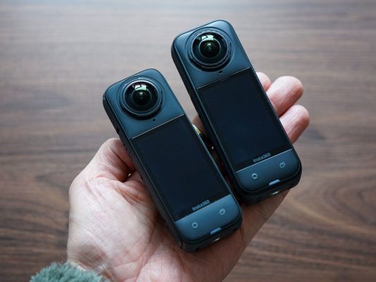 insta360 x5 và x4