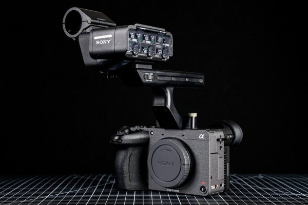 ra mắt sony fx2