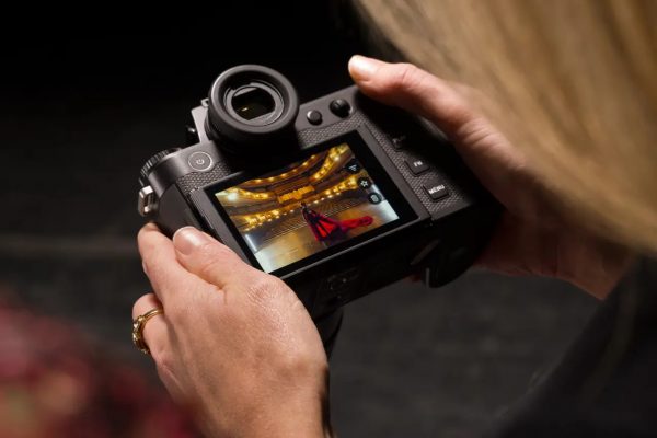 leica bổ sung quay 6k trên sl3