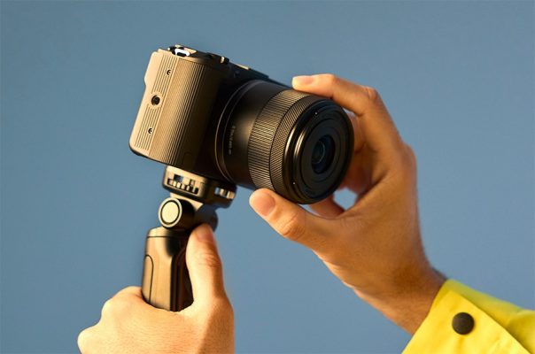 lý do mua canon r50 v