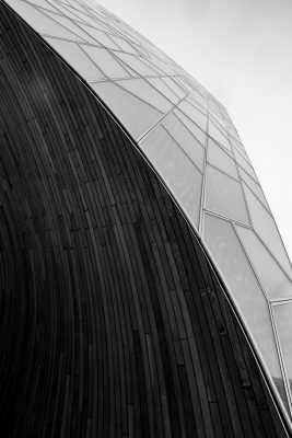 Đánh Giá Sony FE 16mm f/1.8 G