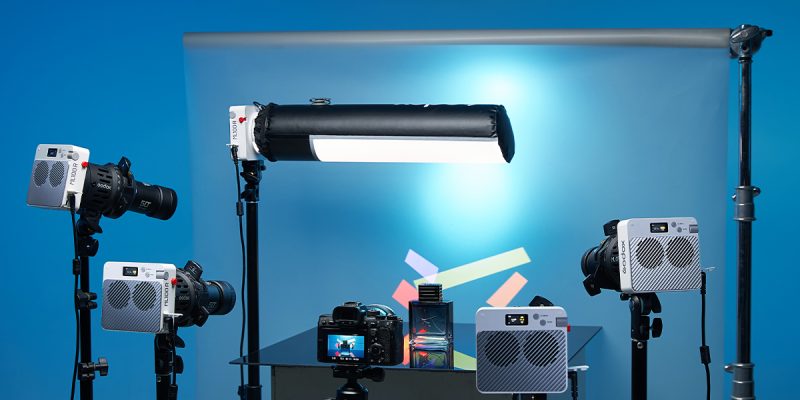Review Đèn LED RGB Godox ML100R