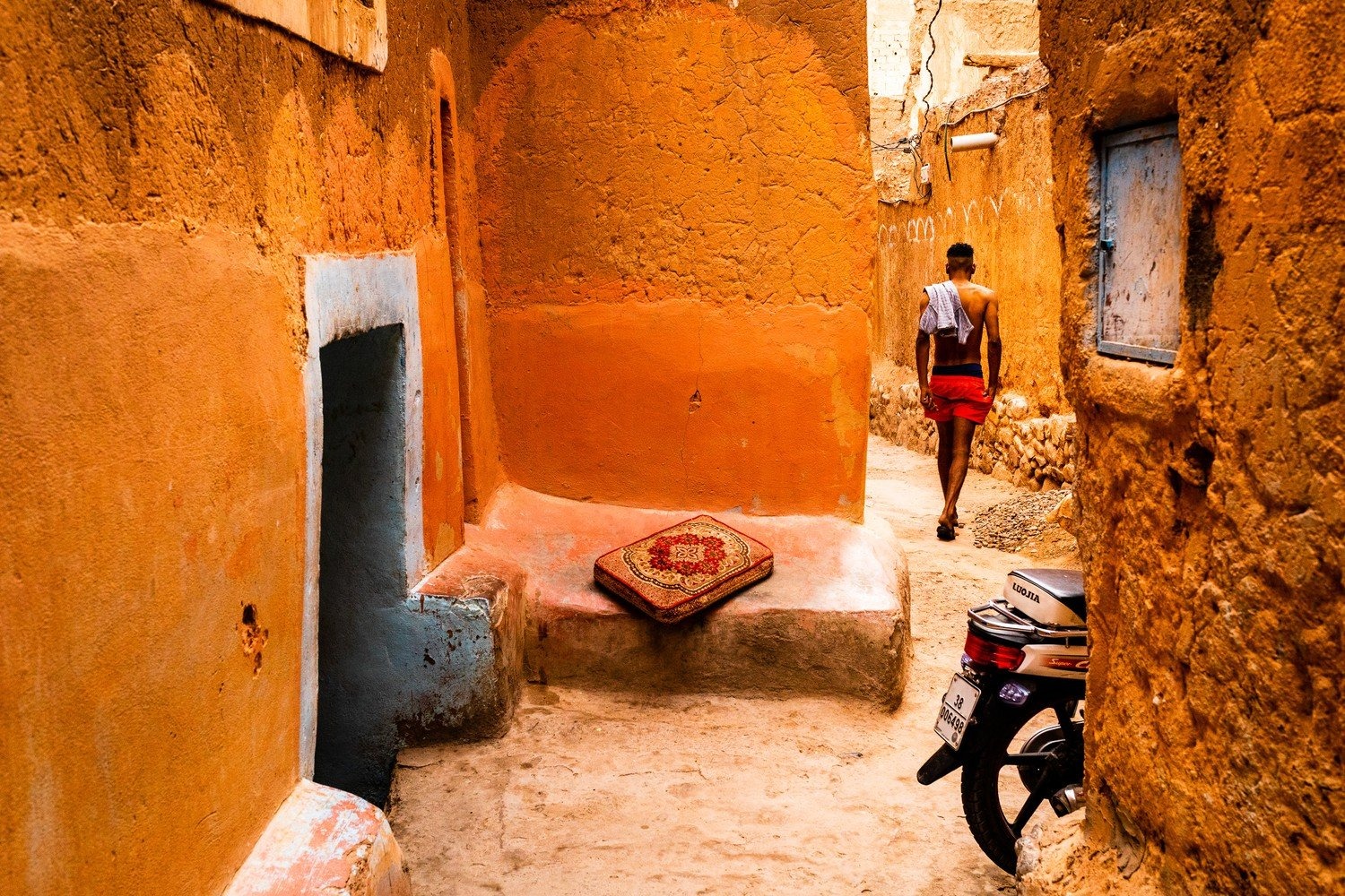 2025 Color Photography Contest