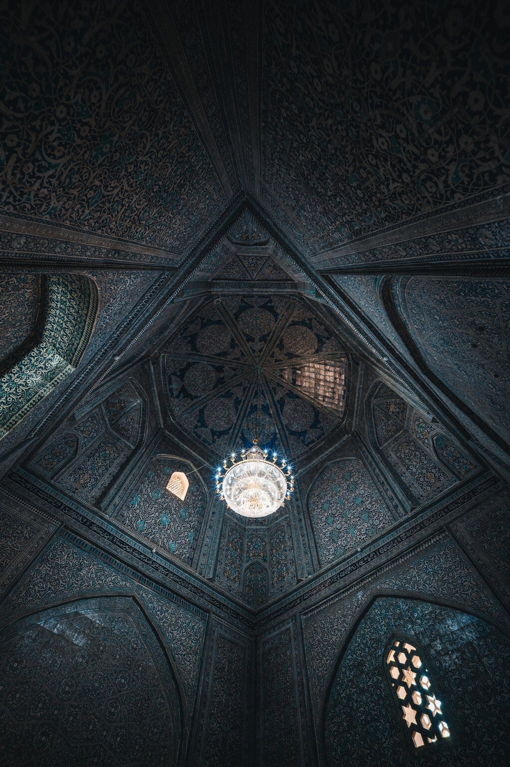 ra mắt Laowa 12mm f/2.8 Lite Zero-D FF
