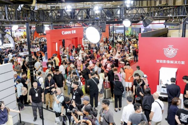 ra mắt cảm biến canon 410mp