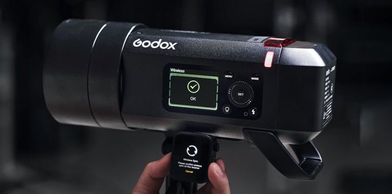 ra mắt Godox AD400Pro II