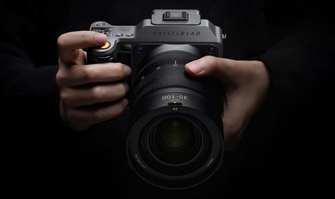ra mắt Hasselblad X2D II 100C