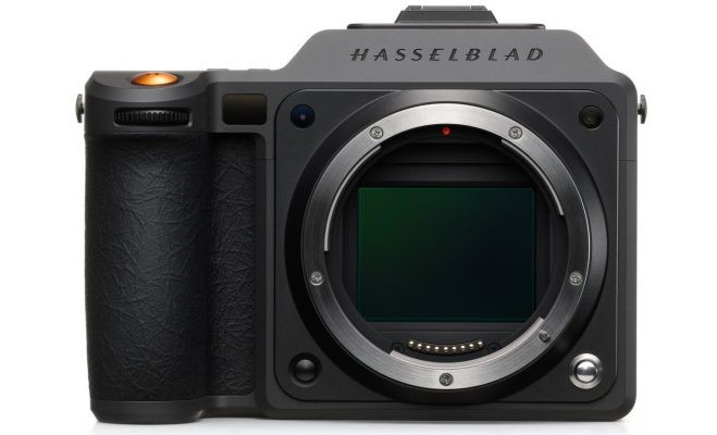 ra mắt Hasselblad X2D II 100C