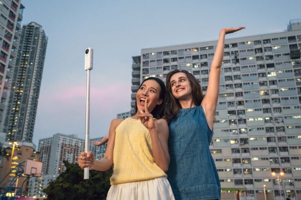 ra mắt insta360 x5 satin white