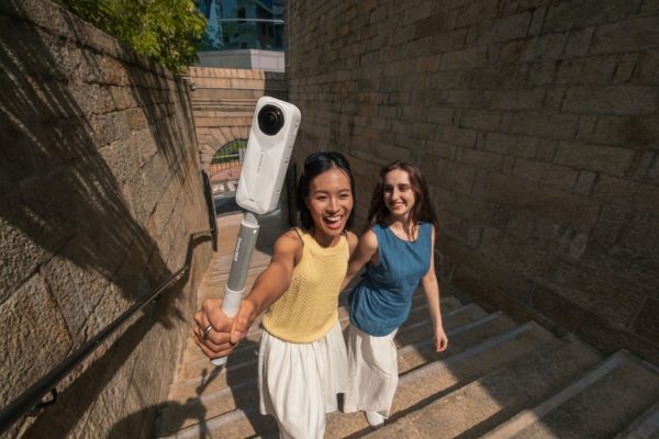 ra mắt insta360 x5 satin white