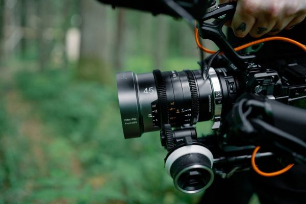 ra mắt sirui anamorphic IronStar