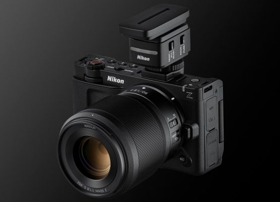 ra mắt Nikon ZR