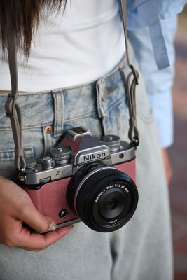 nikon zf bản màu bạc