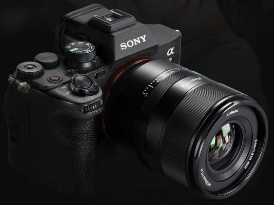 ra mắt 7Artisans AF 35mm f/1.8