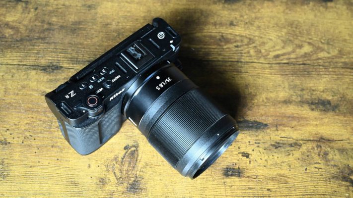 đánh giá nikon zr