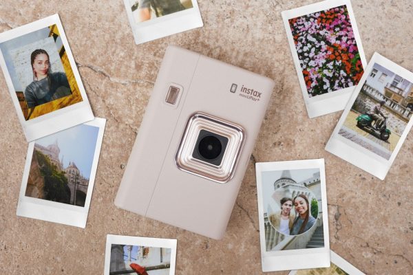 ra mắt Instax mini LiPlay+